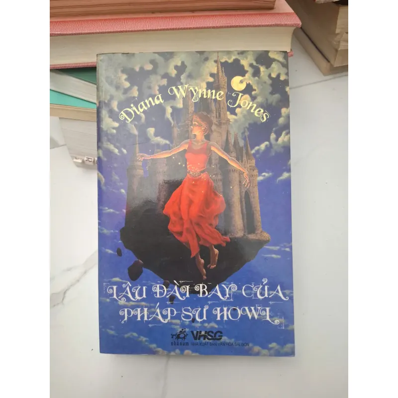 Lâu đài bay của pháp sư Howl - Diana Wynne Jones - Tiểu thuyết Fantasy 696325