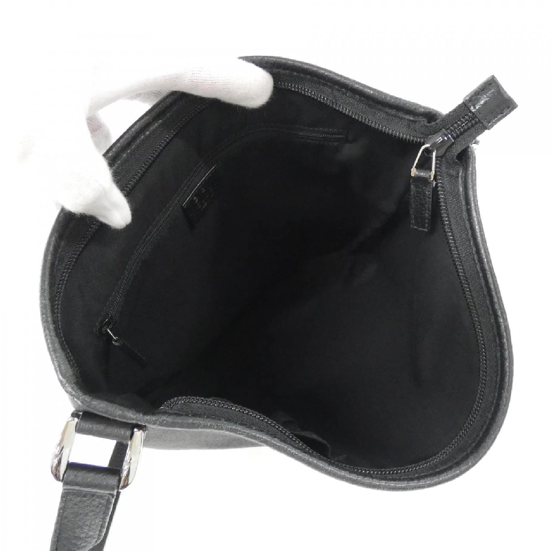 Túi đeo vai Gucci 268642 612848