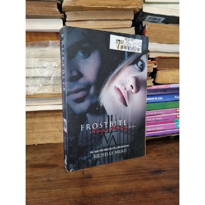 FROST BITE - Richelle Mead 174874