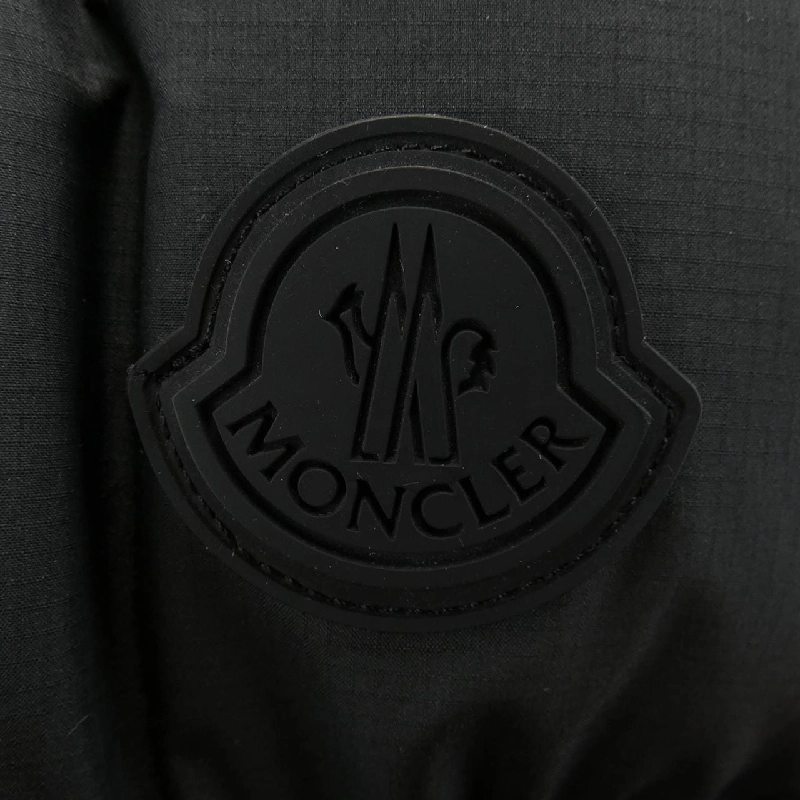 Áo khoác lông vũ MONCLER 635095