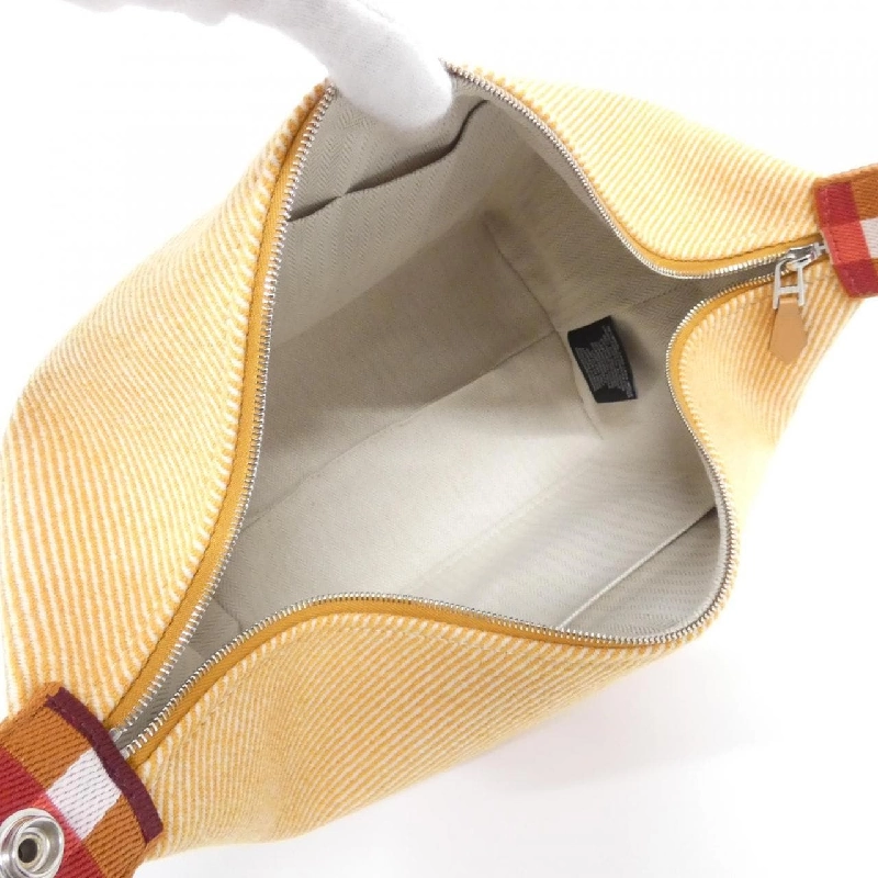 HERMES AU CARRE BRID A BLACK GM 103803M Túi xách - Hàng hiệu Chính hãng 772208