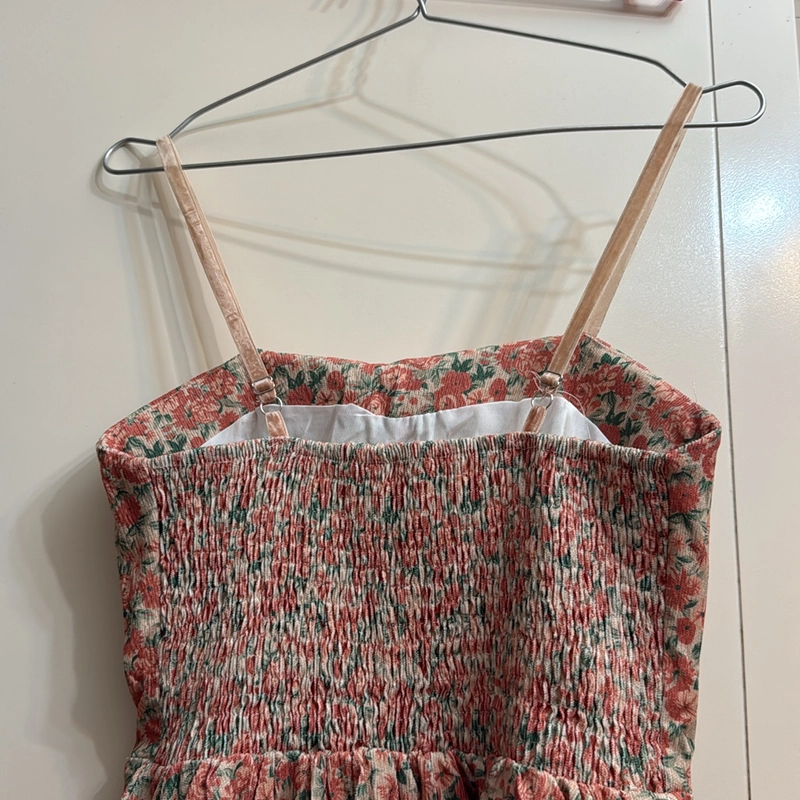 Váy 2 dây cúp ngực có lót. Size M 495504