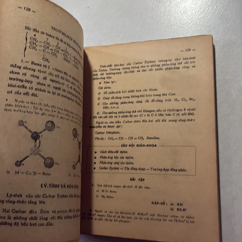 Hóa học - đệ nhất AB và kỹ thuật - 1962s 745337
