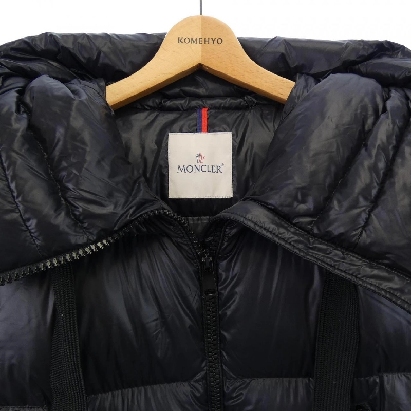 Moncler MONCLER 53052 SERIN Áo khoác lông 628305
