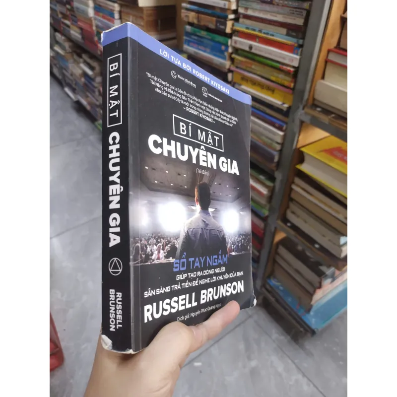 Sách: Bí mật chuyên gia - Russell Brunson (B1) 716408