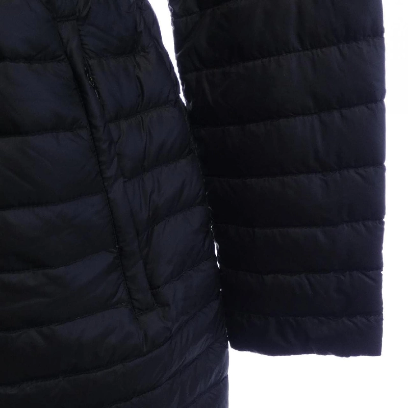 Áo khoác lông vũ MONCLER BARBEL 626872