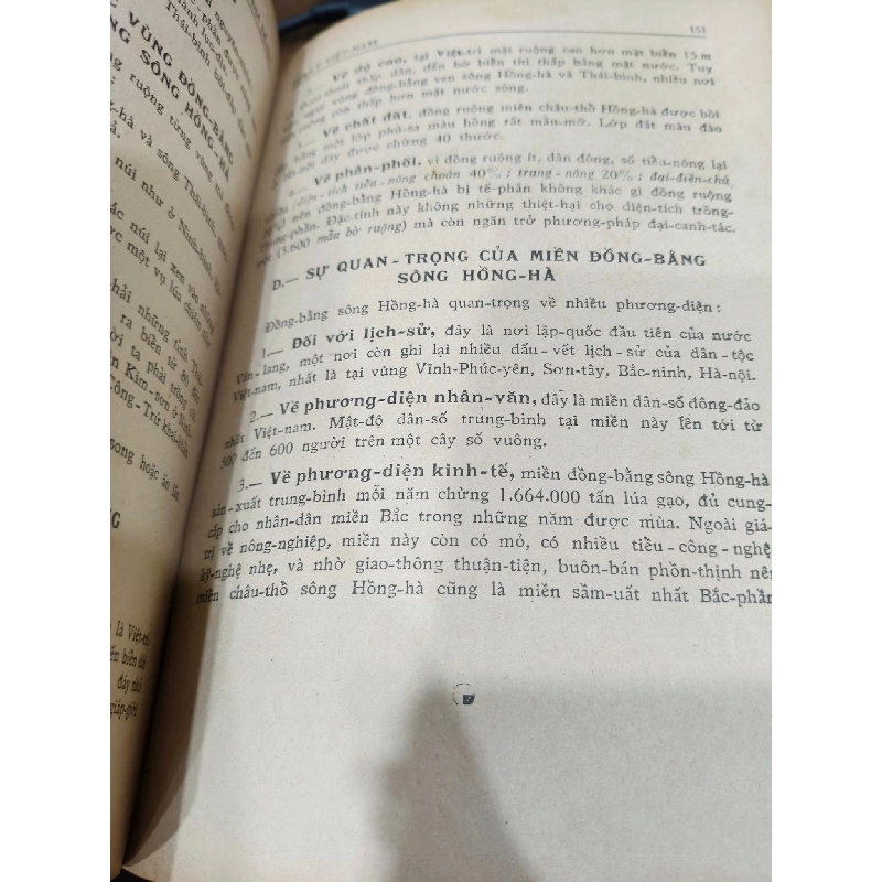 Việt sử và thế giới sử địa lý Việt Nam - Bằng Phong 125806