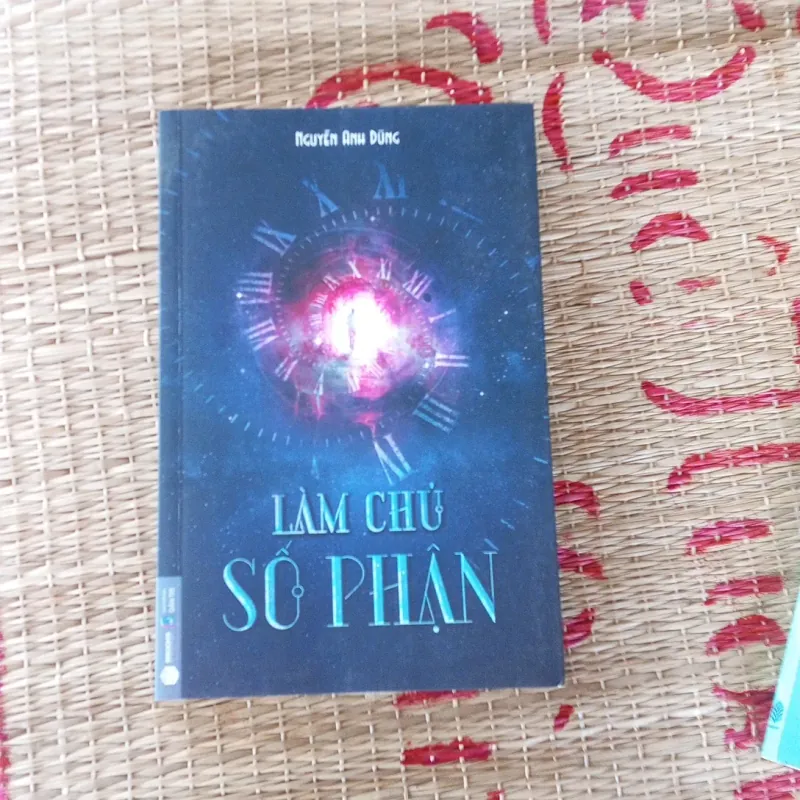 Làm chủ số phận  934707