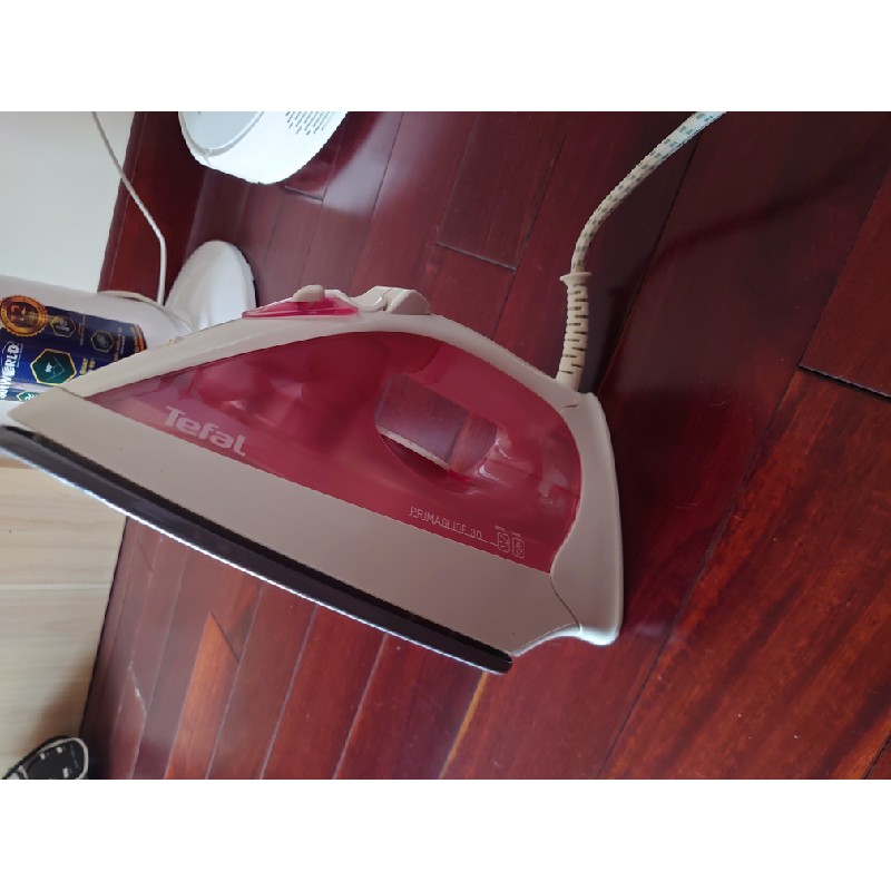 Bàn là hơi nước Tefal 7979