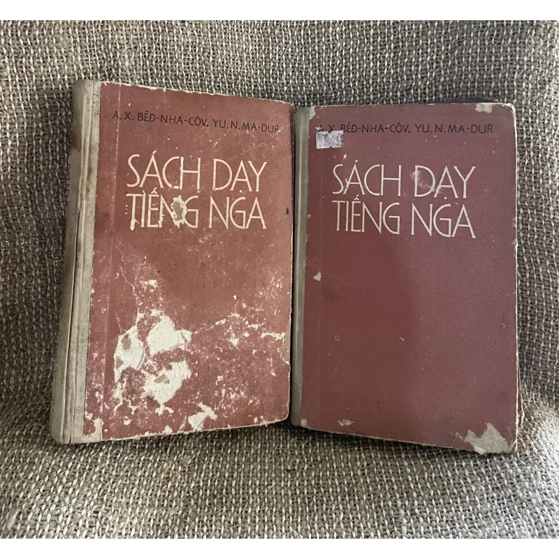 Sách dạy tiếng Nga 2 tập , in tại Nga; khổ lớn; khoảng 900 trang  1024542