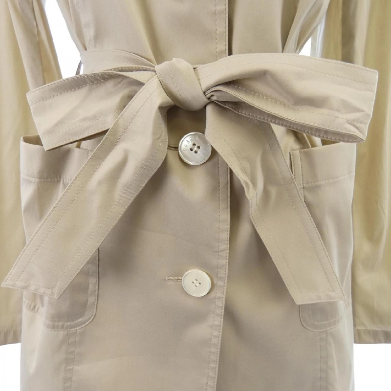 Áo khoác DAKS - Hàng hiệu Authentic 821463