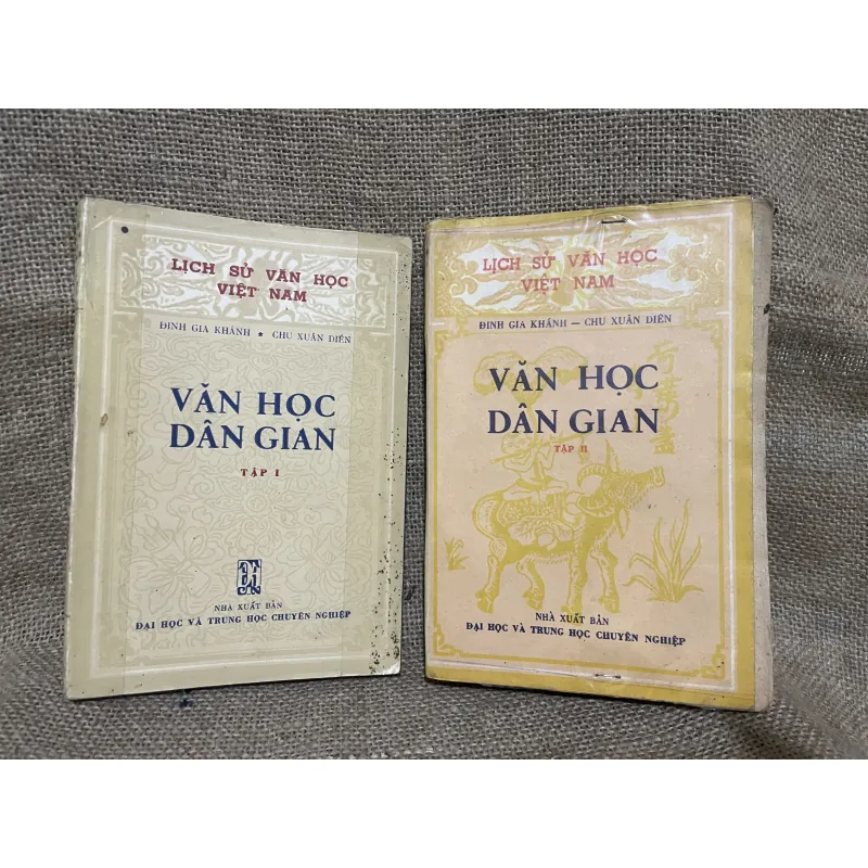 Văn học dân gian Việt Nam tập 1 +2; 1973,1974 ; ĐINH GIA KHÁNH - CHU XUÂN DIÊN 744957
