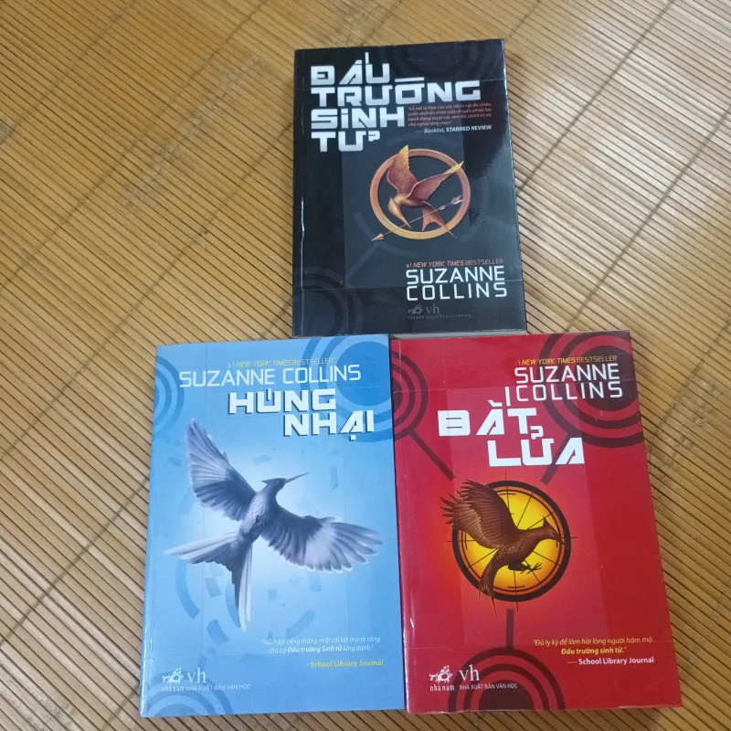 Bộ 3 cuốn Đấu trường sinh tử+ Húng nhại+ Bắt lửa- Suzanne Collins 968648