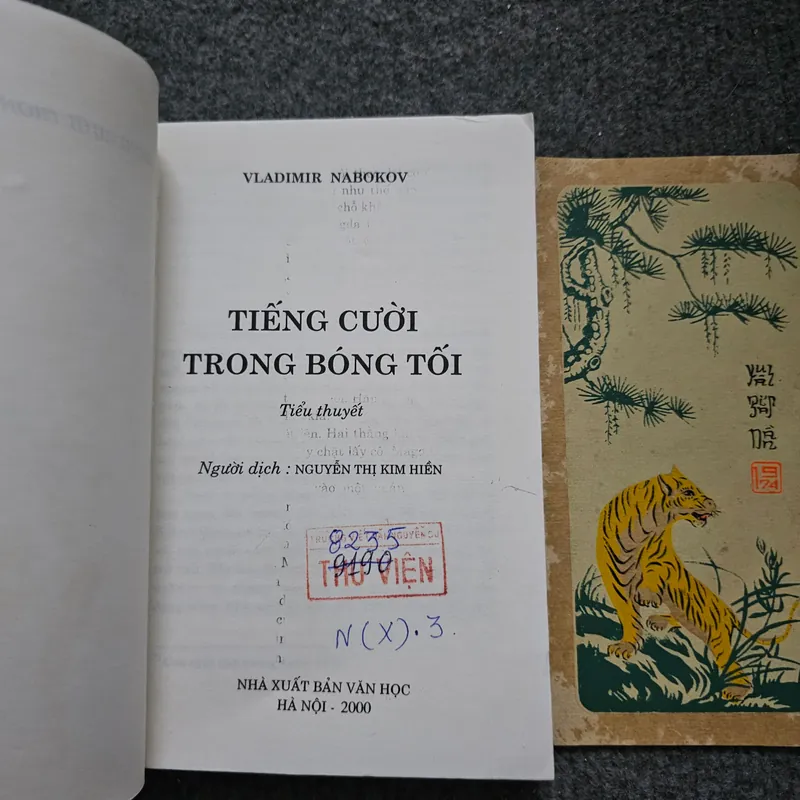 Tiếng cười trong bóng tối - Nabokov 733914