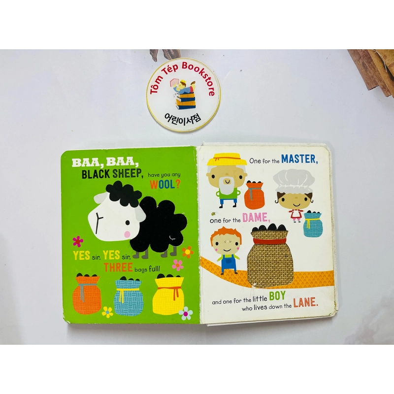 Set sách boardbook sờ chạm cho bé 500077