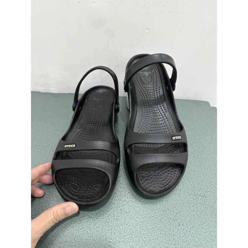 Sandals crocs 2hand size w7- 38 độ mới cao hình chụp thật 991000