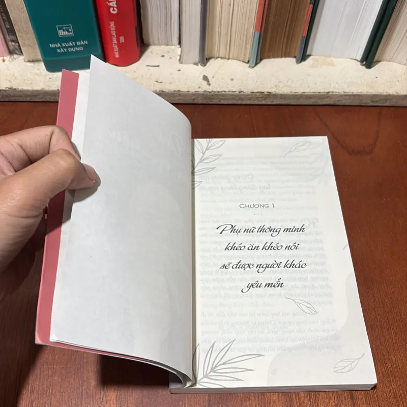 II Tủ Sách Quý Cô: Đừng Chỉ Đẹp Mà Không Hiểu Chuyện - Mai Tử - 2019 756769