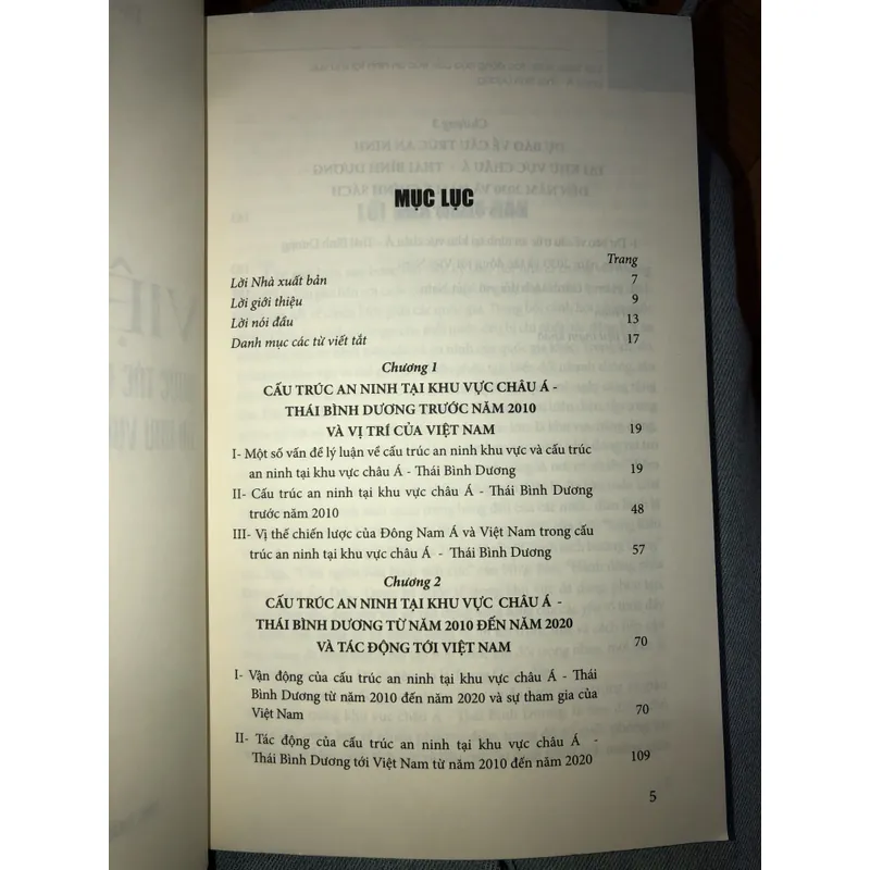 Những vấn đề lý luận, thực tiễn về luật hình sự quốc tế 600096