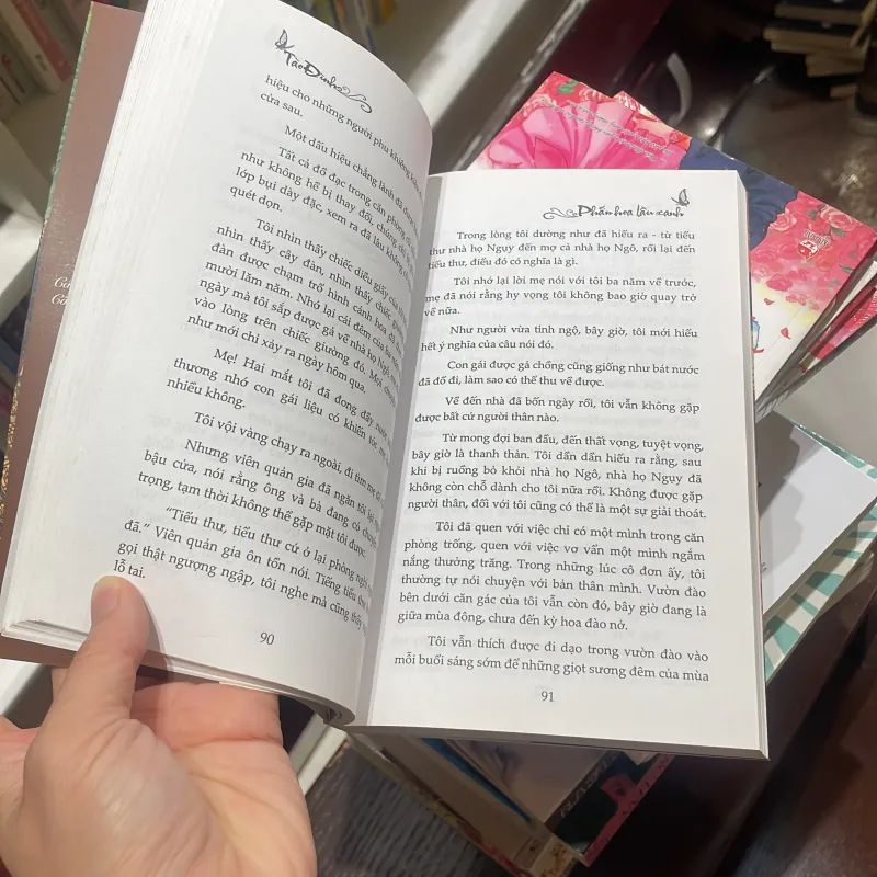 Phấn Hoa Lầu Xanh - Tào Đình 2010  1025676