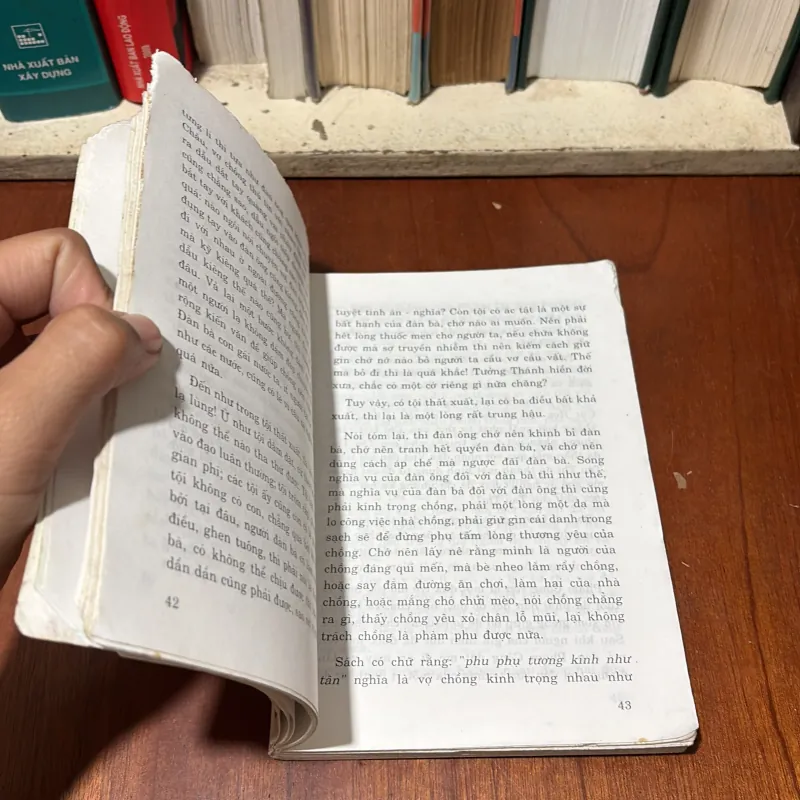 II Văn Hoá Việt Nam: Nếp Sống Tình Cảm Người Việt (Sách Tham Khảo) - 2003 752236