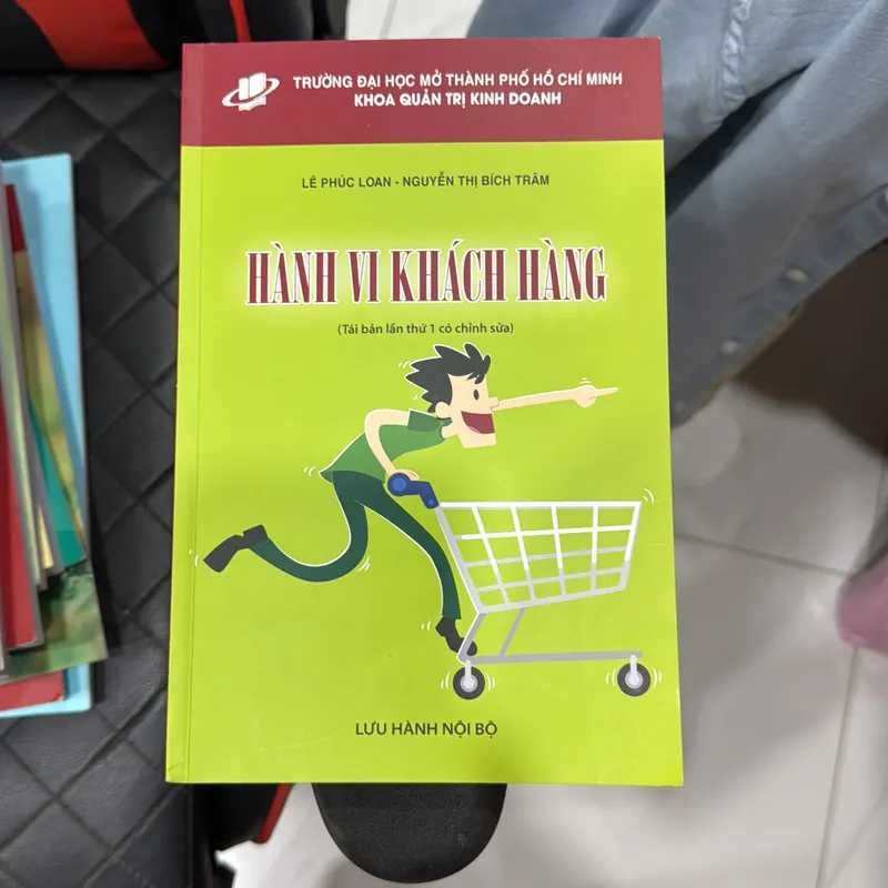 Sách hành vi khách hàng 720076