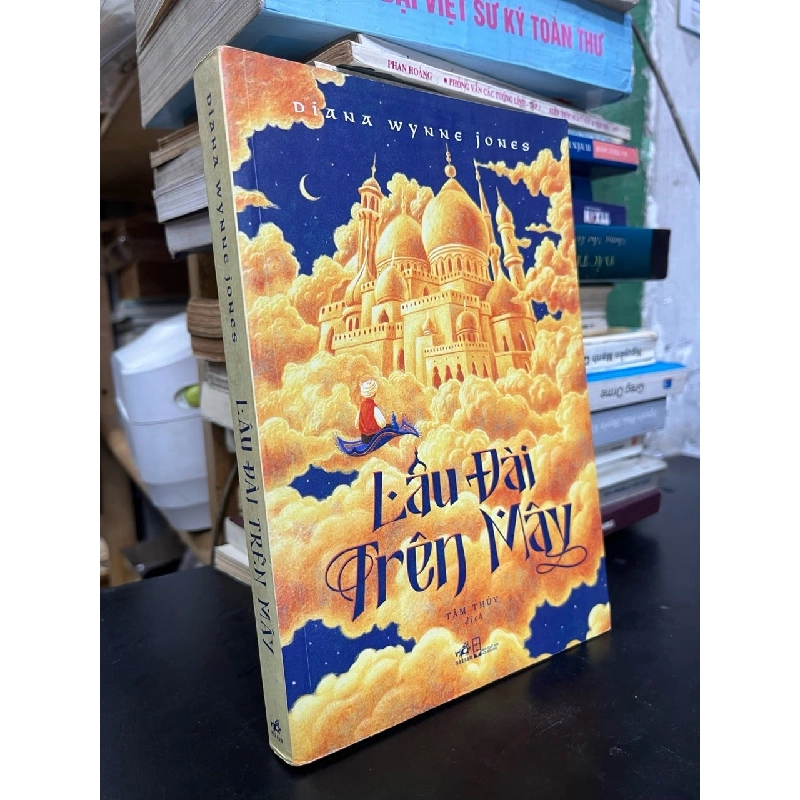 Lâu đài trên mây - Diana Wynne Jones 736444