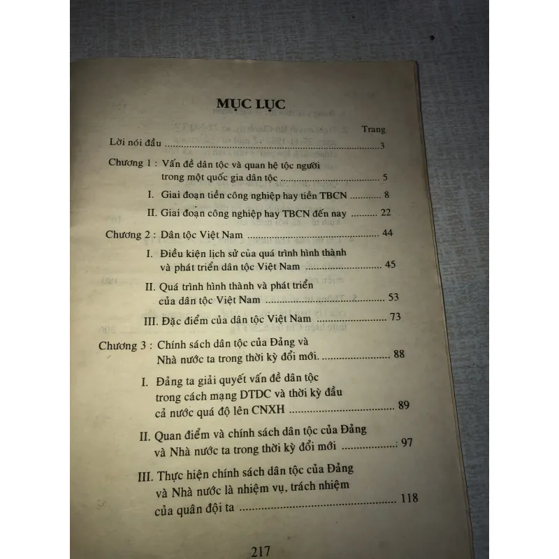 Một số vấn đề về dân tộc và quan điểm chính sách dân tộc của Đảng và Nhà nước ta 780243