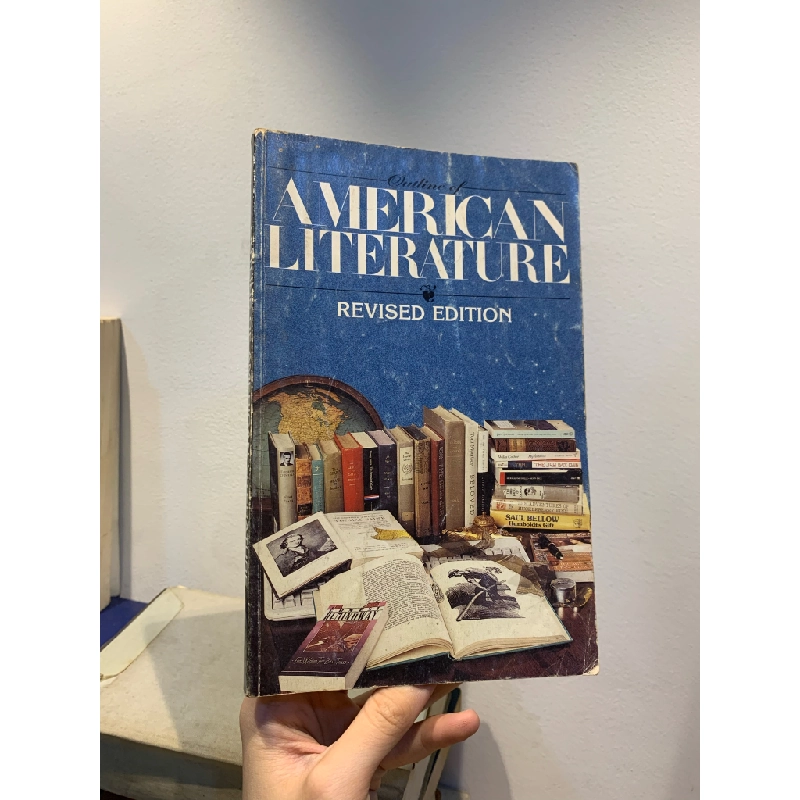 OUTLINE OF AMERICAN LITERATURE (revised edition) - Kathryn VanSpanckeren 271294