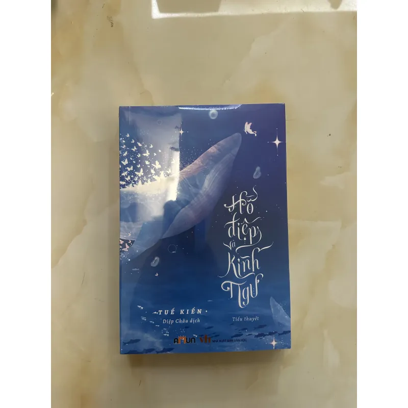 Hồ điệp và kình ngư (tái bản) 960300