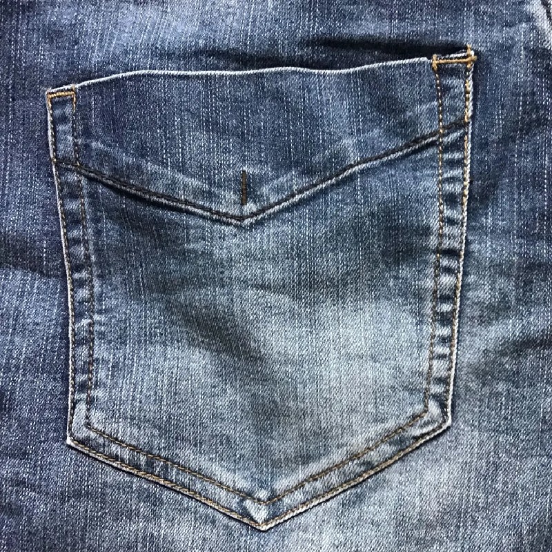 Quần Baggy denim Avail size 30/31 còn rất mới giá rẻ 9095