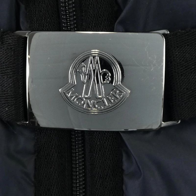 Áo khoác lông vũ MONCLER 638341