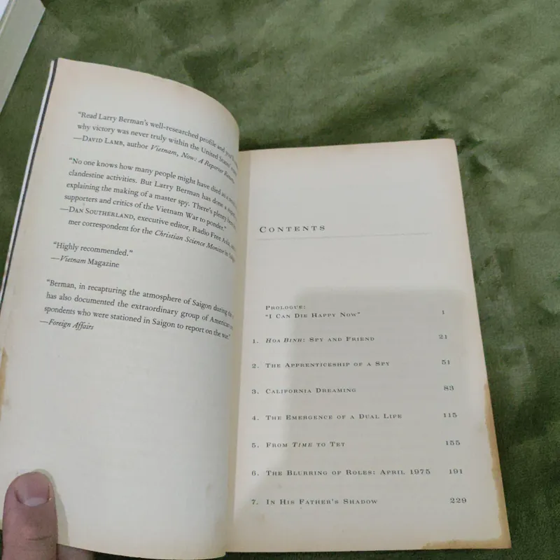 Perfect Spy Larry Berman - Phạm Xuân Ẩn 722483