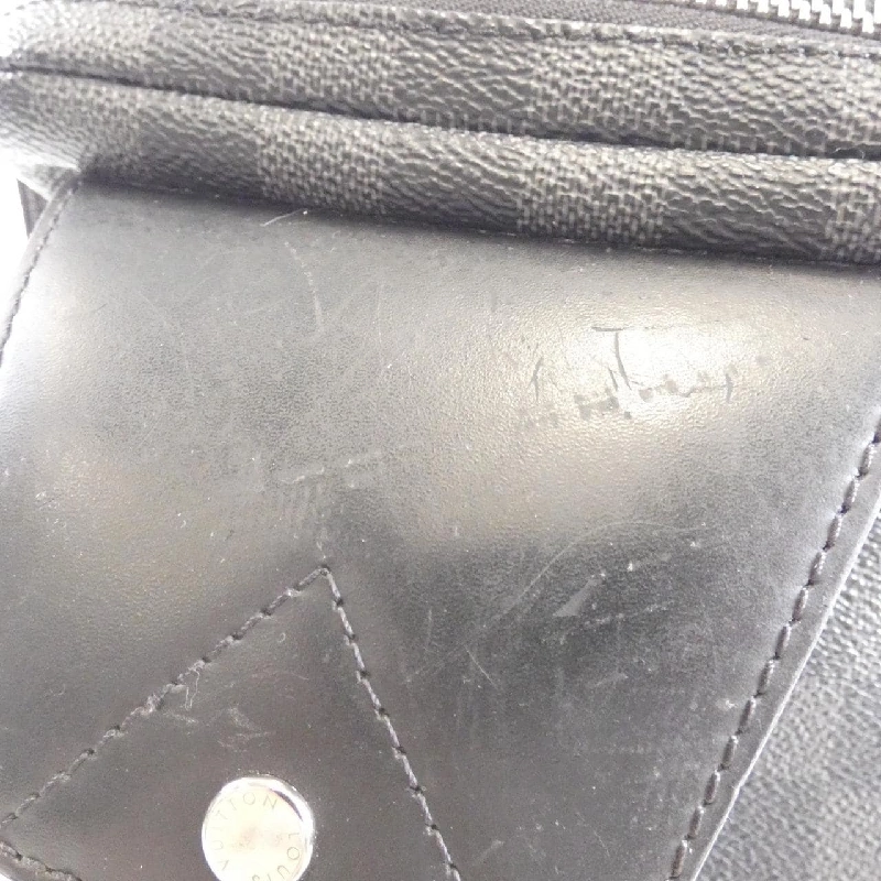 Túi đeo chéo Louis Vuitton Damier Graphite Avenue N41719 613414