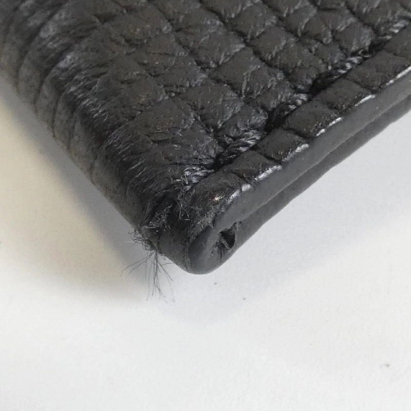 Túi xách vai Louis Vuitton Monogram Drip Trio Pouch M81013 - Hàng hiệu Chính hãng 764846