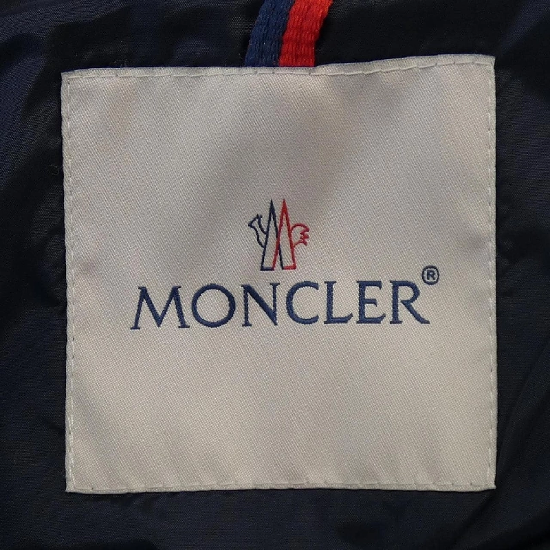 Áo khoác lông vũ MONCLER 642637