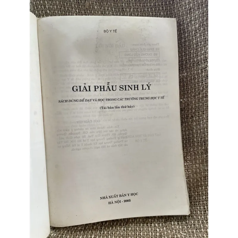 Giải phẫu sinh lý à sách y, khổ lớn; 314 trang  1025091