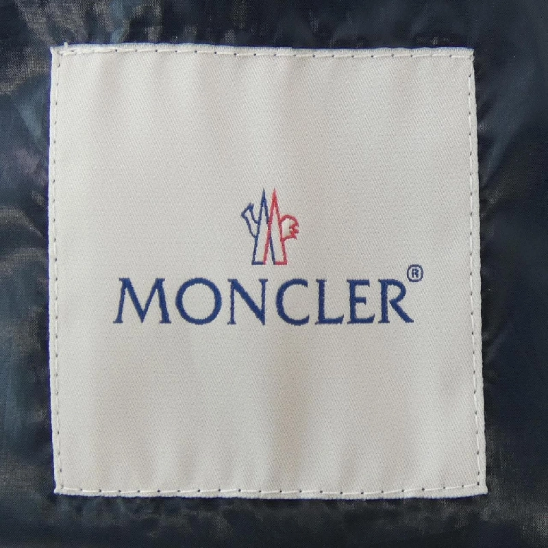 Áo khoác MONCLER - Hàng hiệu Authentic 904325