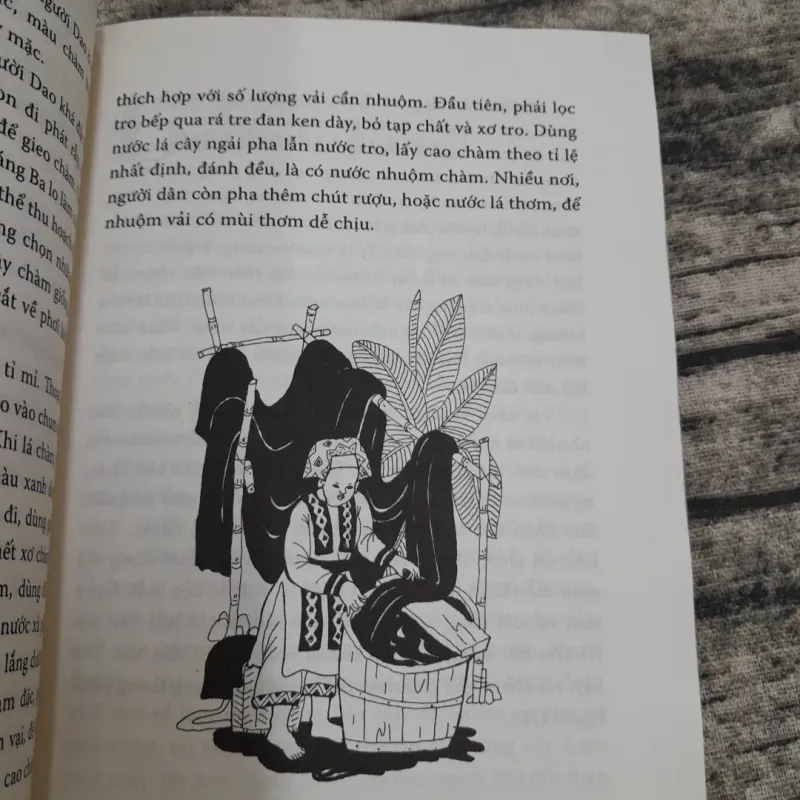Hoa tay đất Việt. Nguồn gốc nghề thủ công truyền thống. TG Vũ Từ Trang 745517