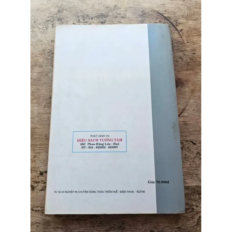 Đồ sứ men lam Huế-Những trao đổi học thuât_Sách hết tái bản 707338