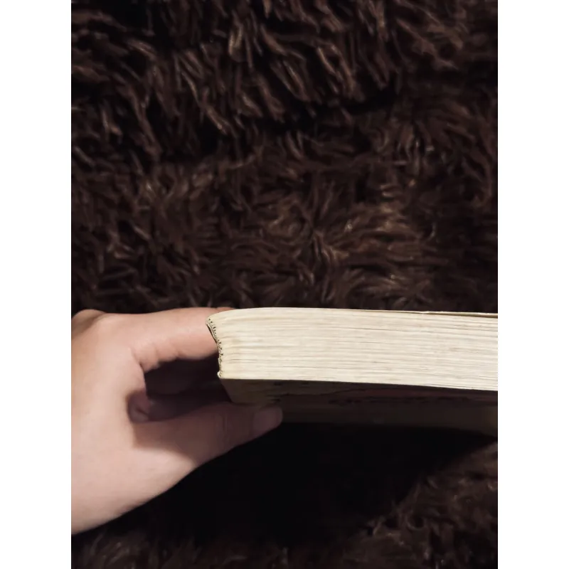 Bút ký dưới hầm (3 truyện ngắn của Dos) 976554