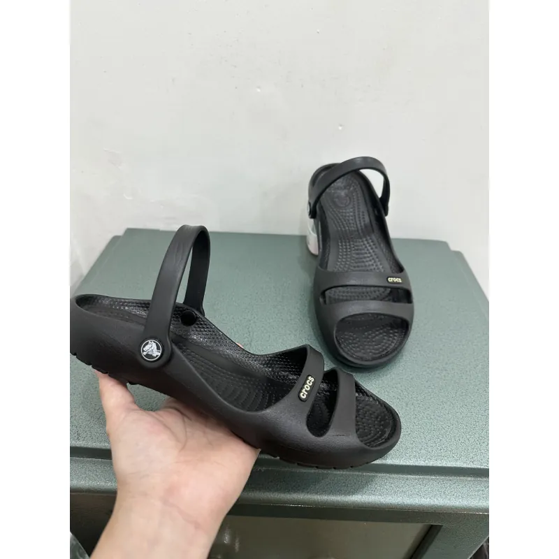 Sandals crocs 2hand size w7- 38 độ mới cao hình chụp thật 991000