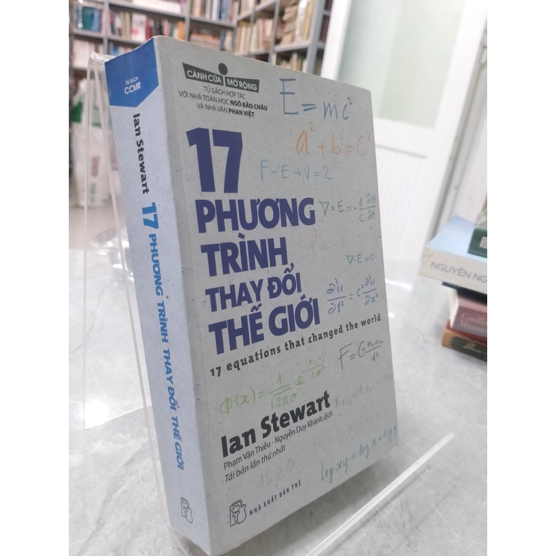 17 PHƯƠNG TRÌNH THAY ĐỔI THẾ GIỚI - IAN STEWART 
 527312