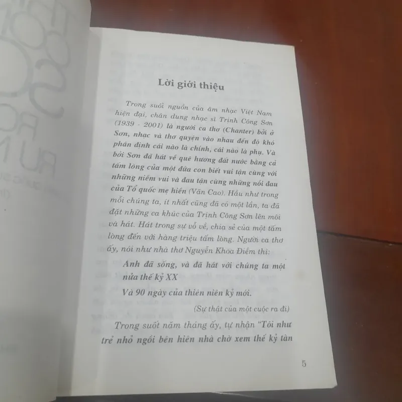 TRỊNH CÔNG SƠN rơi lệ ru người 674257