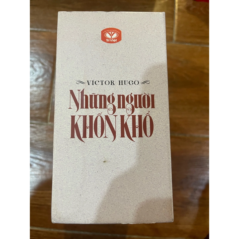Những người khốn khổ box 3 tập (b) 475611