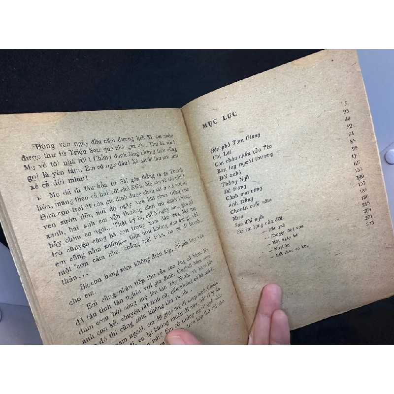 Sự im lặng của đất (1986) Cao Linh Quân, Mới 70% (ố vàng) SBM1311 342644