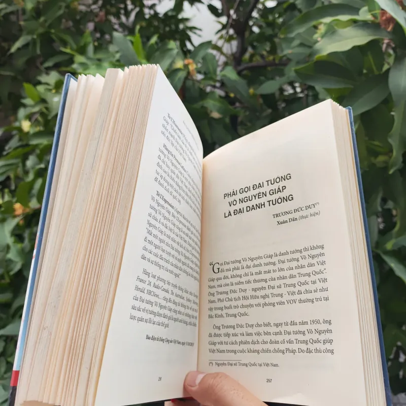 Đại Tướng Trong Lòng Dân - Ấn bản bìa cứng nhà nước đặt hàng 732219