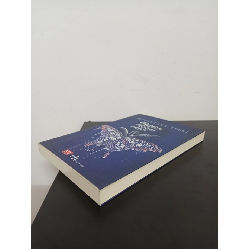 Bướm Đuôi Nhạn (2018) - Mitsutaka Yuuki Mới 90% HCM.ASB1303 448425