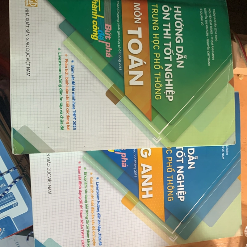 Combo 2 quyển ôn thi THPT ( Toán + Anh) 493924