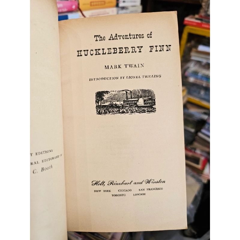 The Adventures of Huckleberry Finn - Rinehart Editions 126099