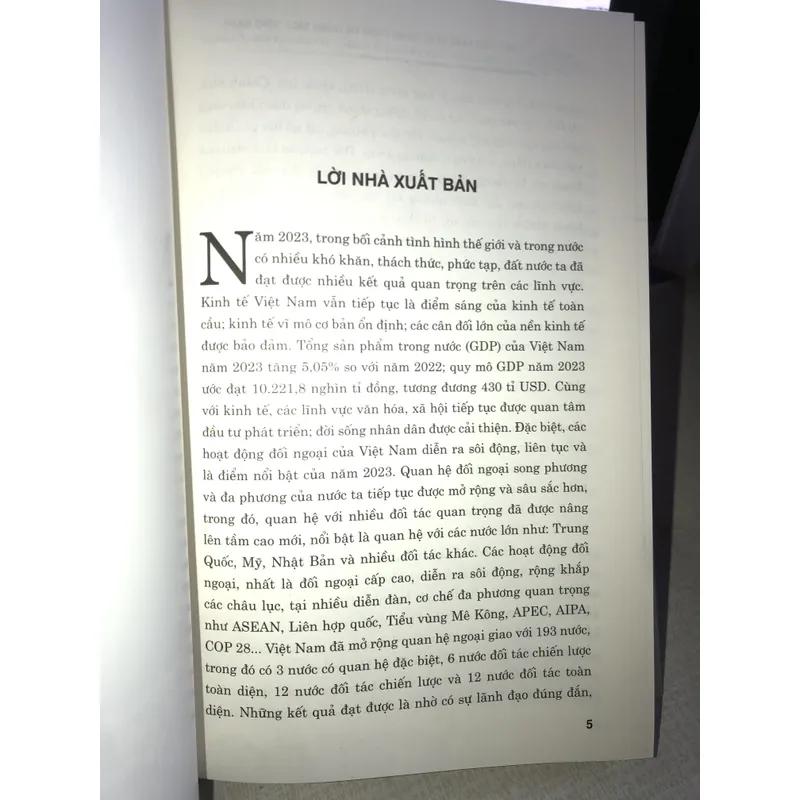 Xây dựng Đảng và Hệ thống chính trị trong sạch, vững mạnh 704267